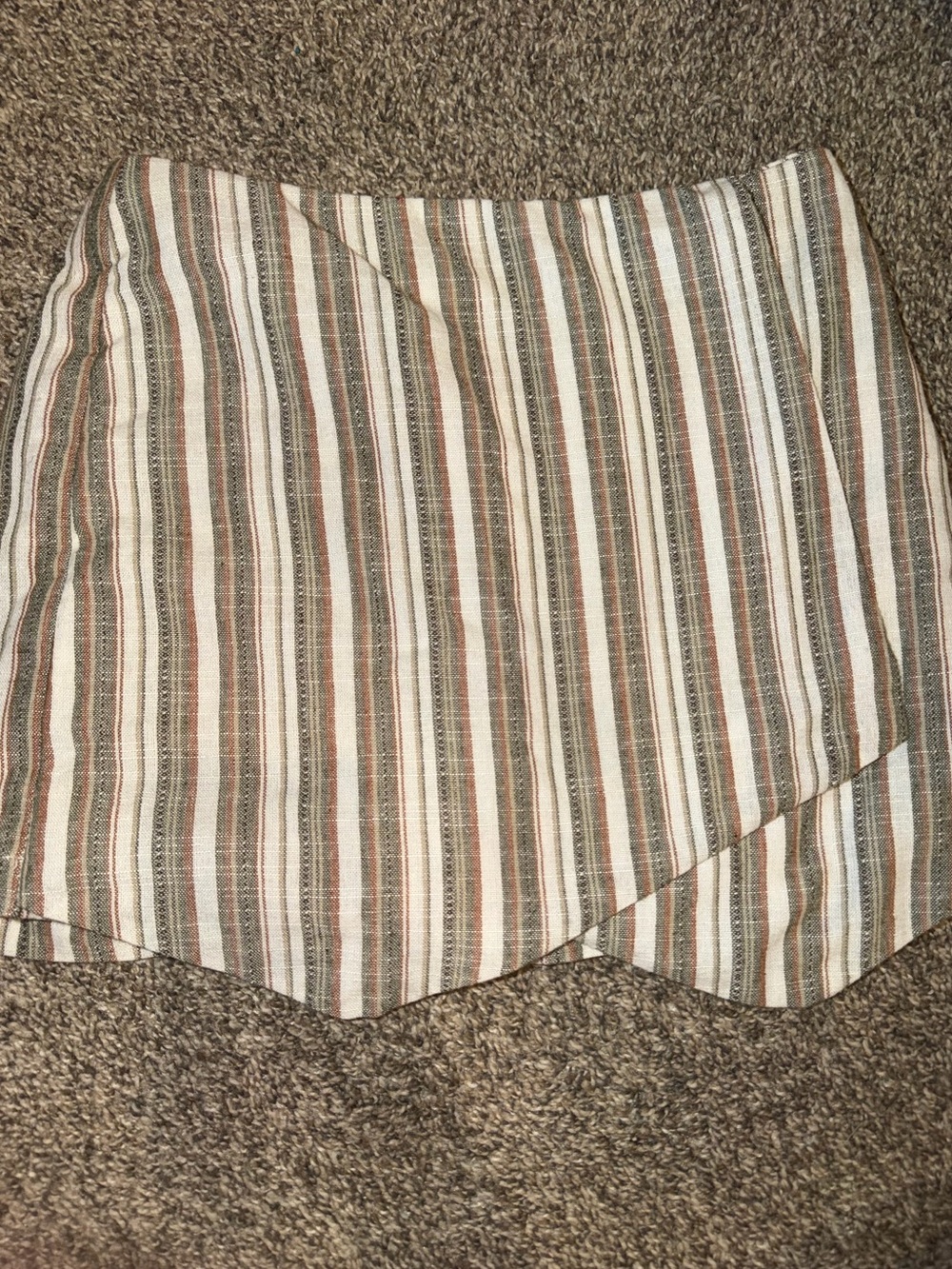 Loveriche Striped Linen Skort Women’s Size S Beige High Rise Flat Front Regular
